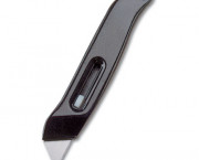 Heavy-Duty Utility Knife w/Fully Retractable Blade, Black/Silver